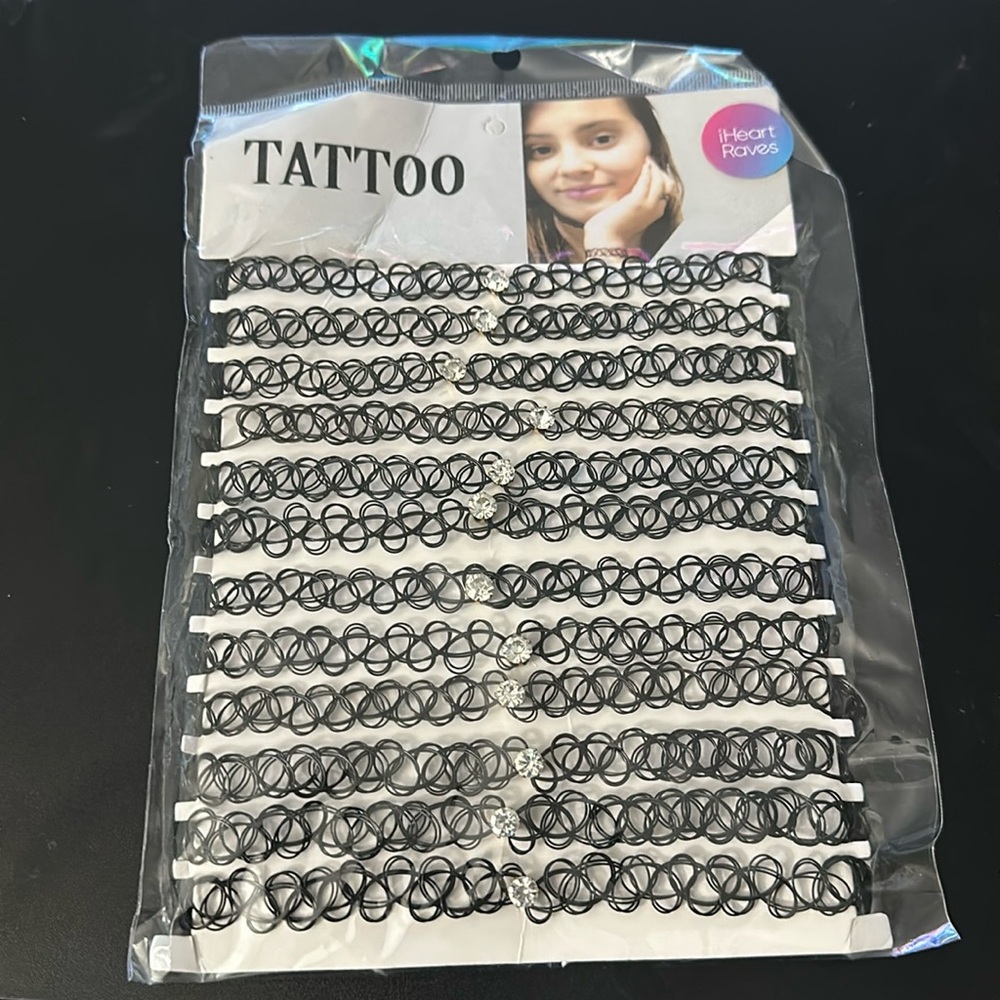 Brand new chokers